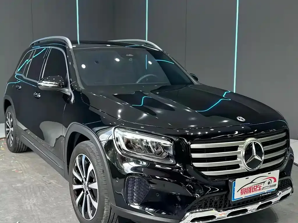 Mercedes-Benz GLB — фото 3