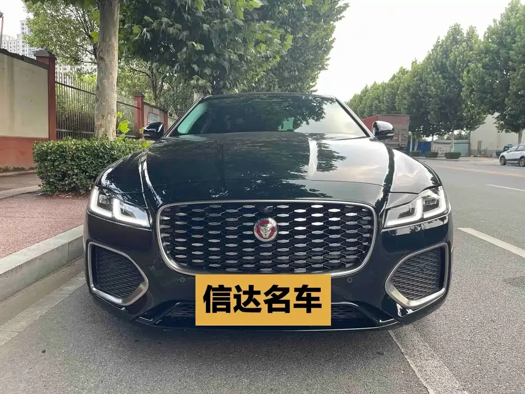 Jaguar XFL — фото 10