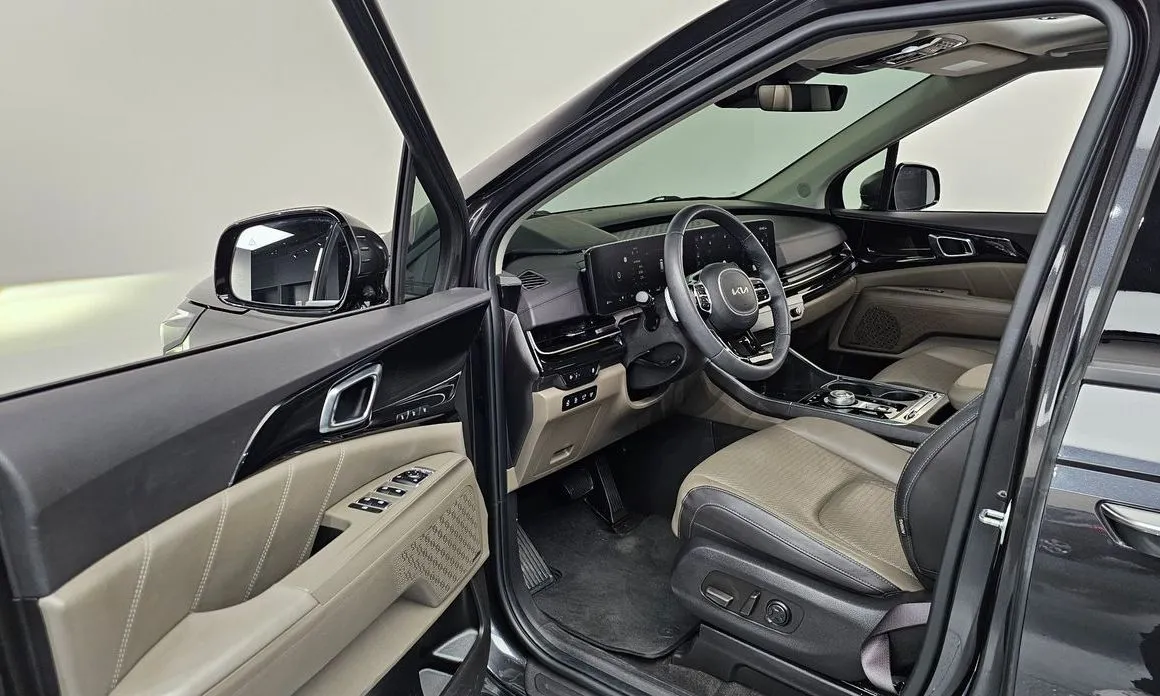 Kia Carnival — фото 10