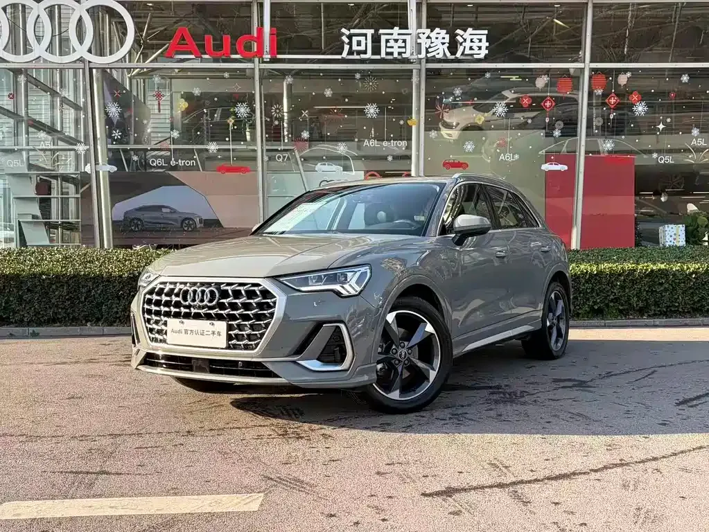 Audi Q3 — фото 1