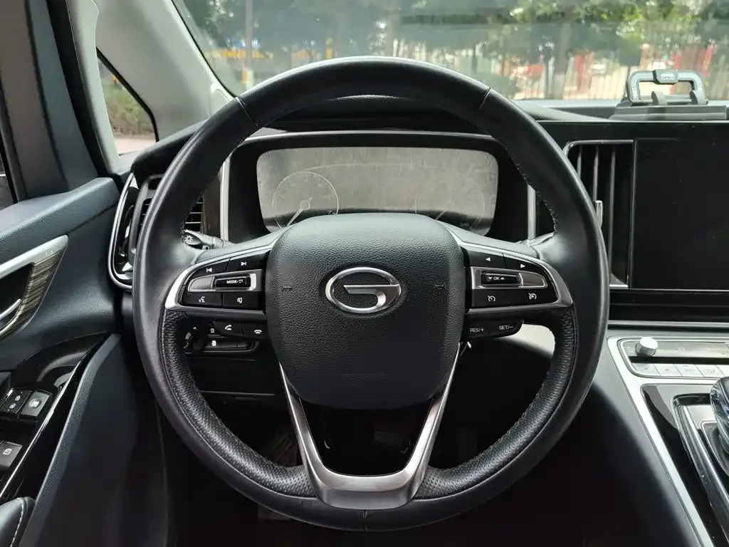 GAC Motor Trumpchi M8 — фото 10