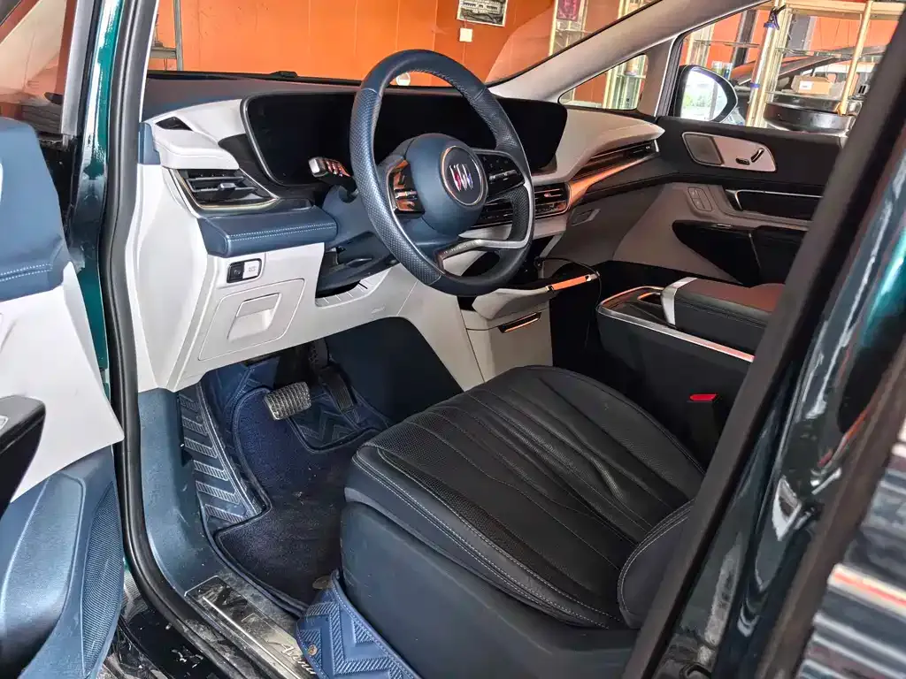 Buick Century 2023 из CN, фото 4