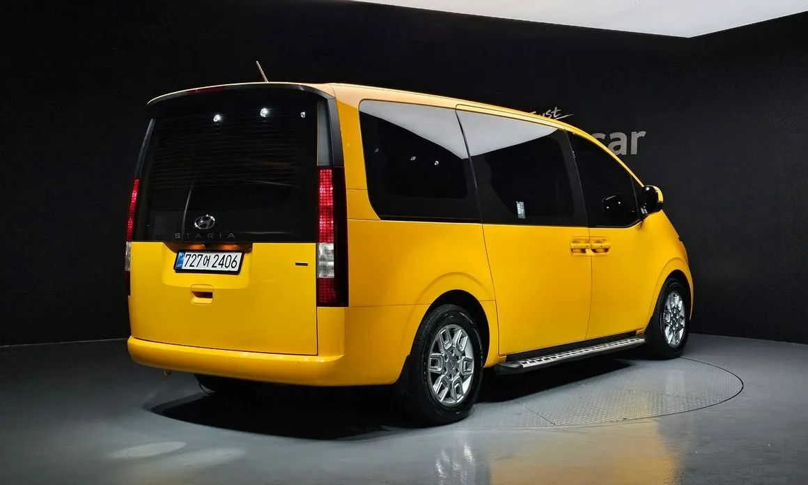 Hyundai Staria — фото 3