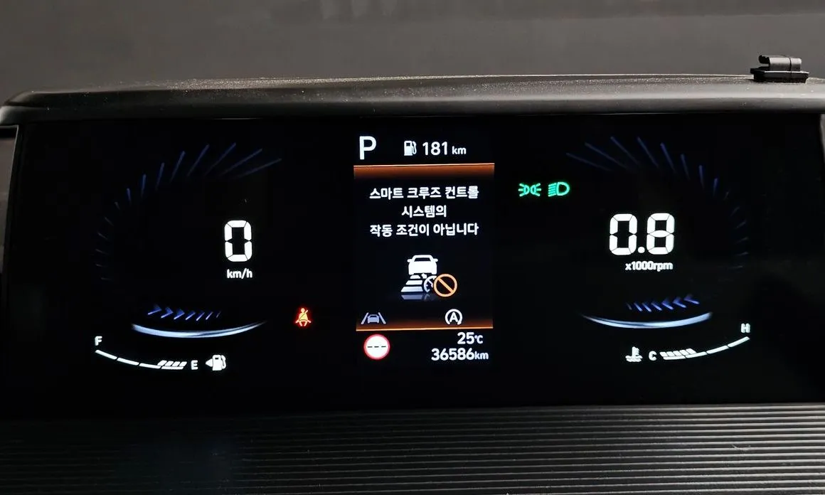 Hyundai Staria — фото 2