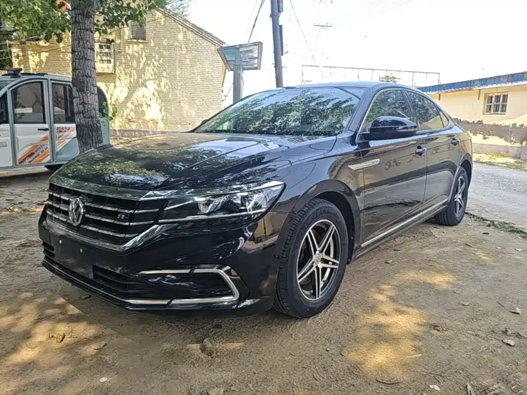 Volkswagen Passat — фото 8