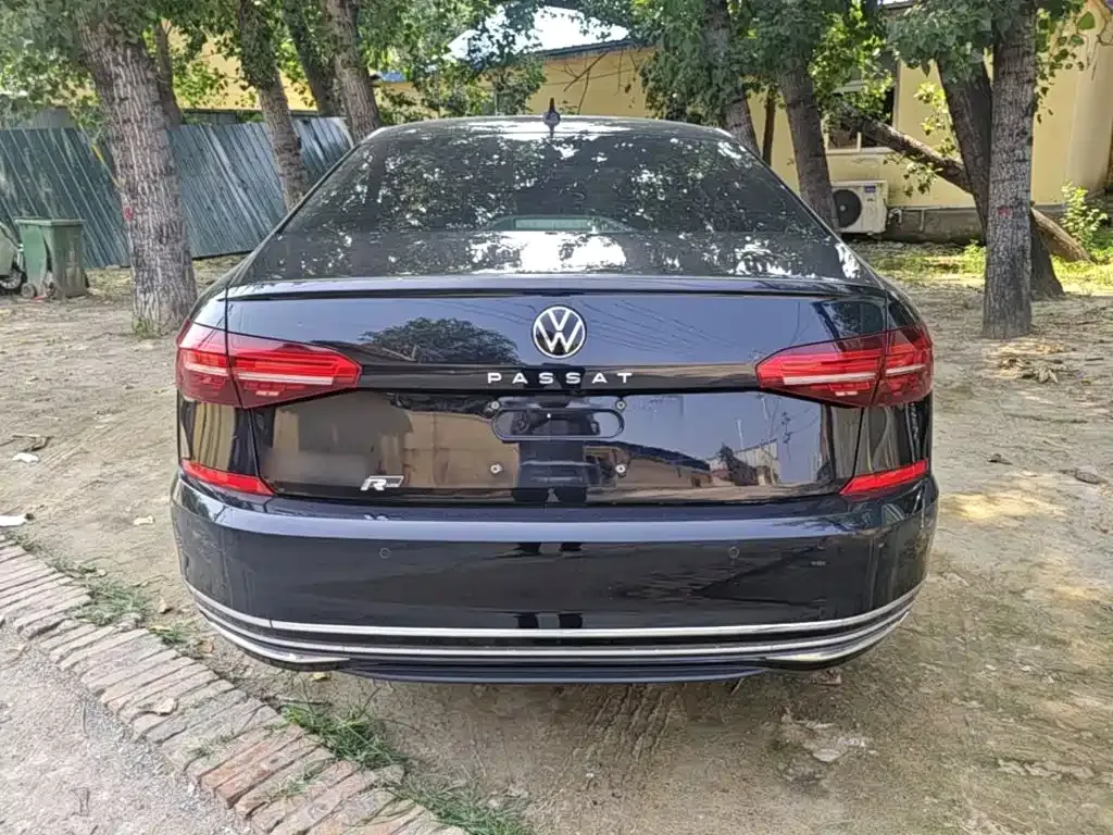 Volkswagen Passat — фото 5