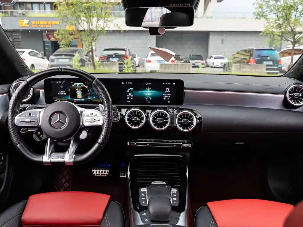 Mercedes-Benz CLA AMG — фото 5