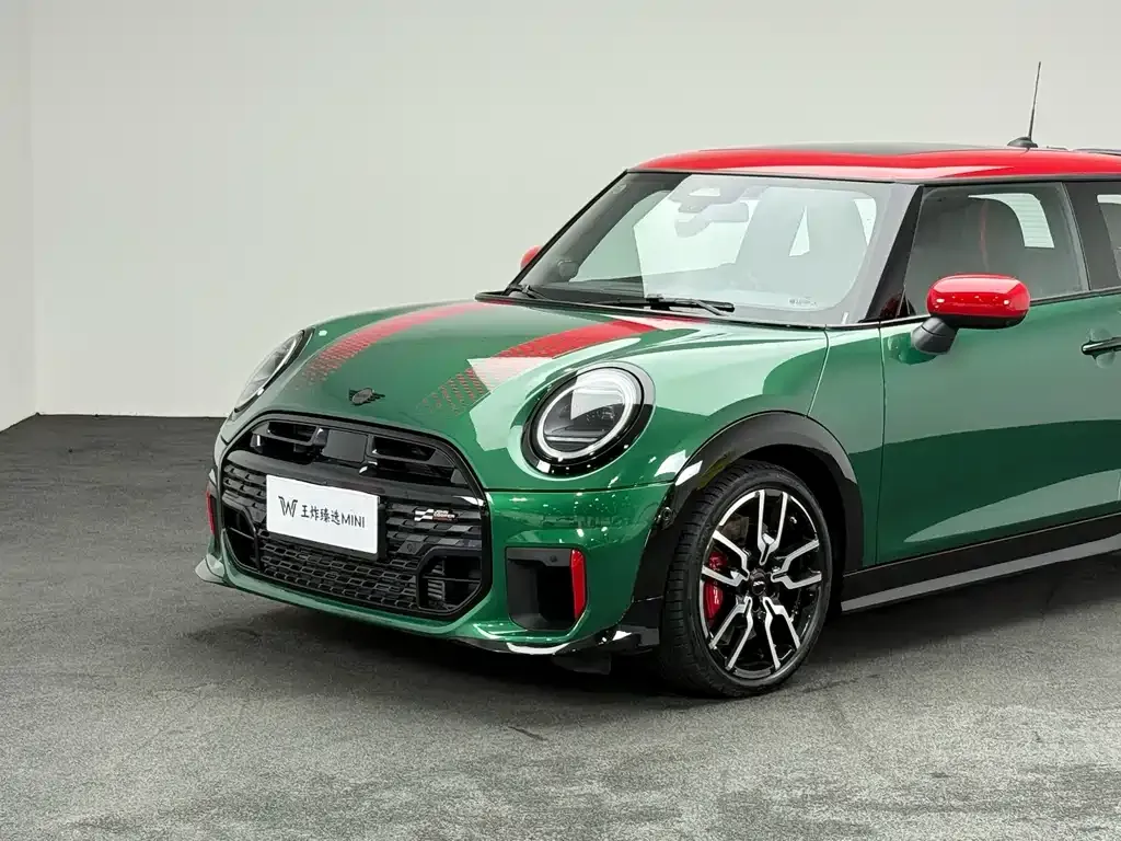 MINI JCW (John Cooper Works) — фото 6