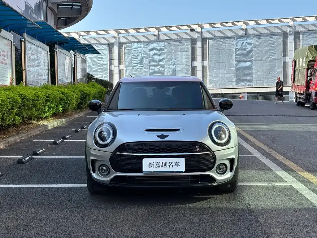 MINI Clubman — фото 6