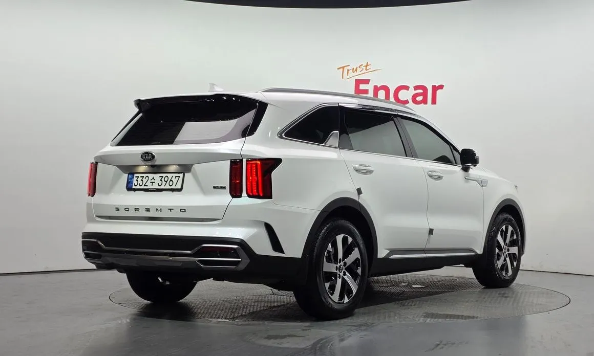 Kia Sorento — фото 5