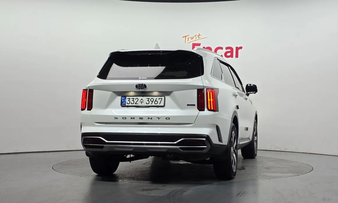 Kia Sorento — фото 7
