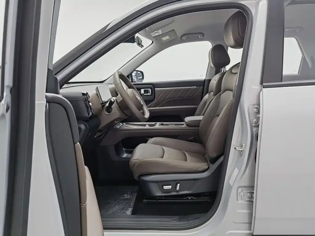 Wuling 星光560新能源 — фото 3
