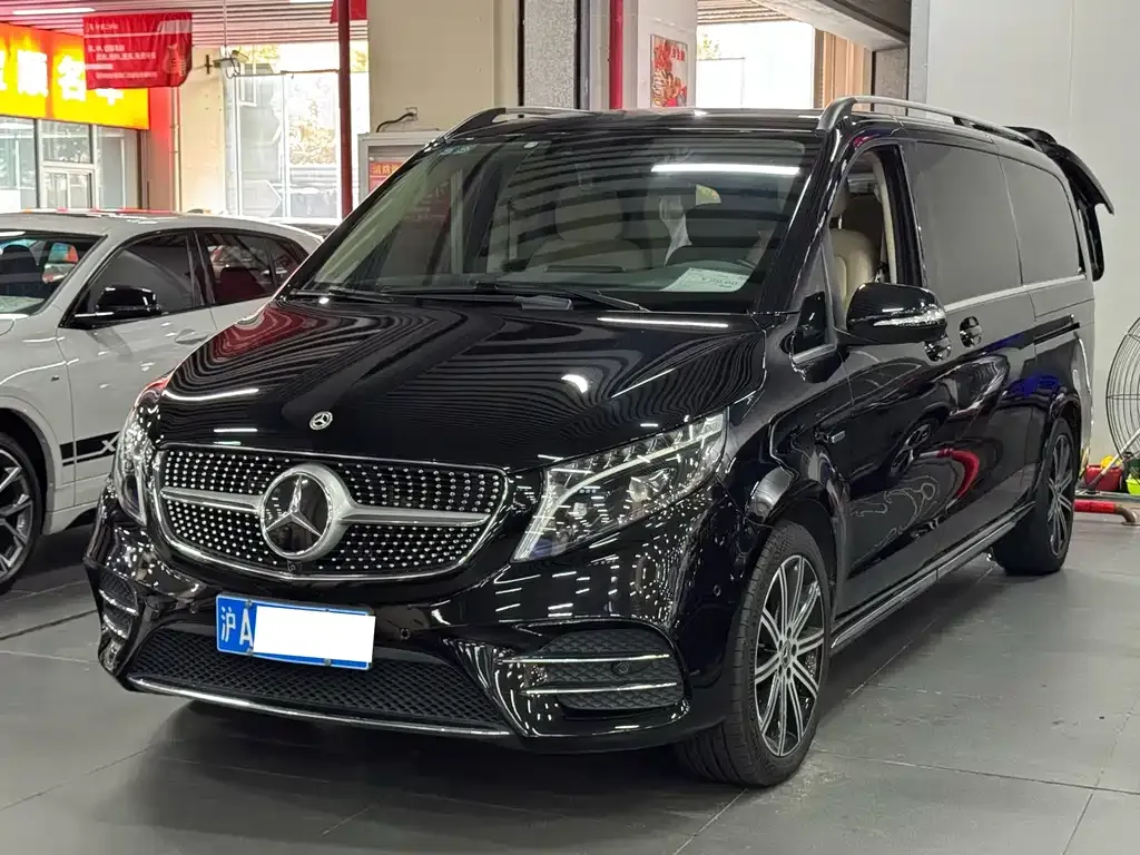 Mercedes-Benz V-Class — фото 1
