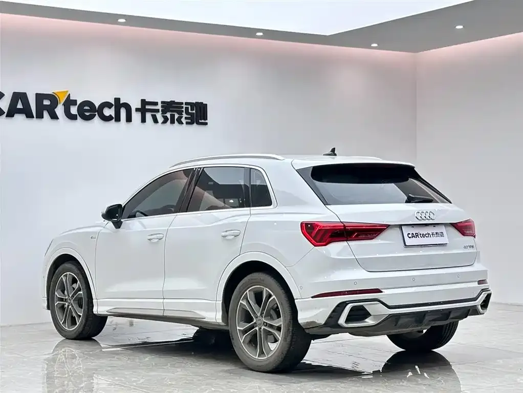 Audi Q3 — фото 4