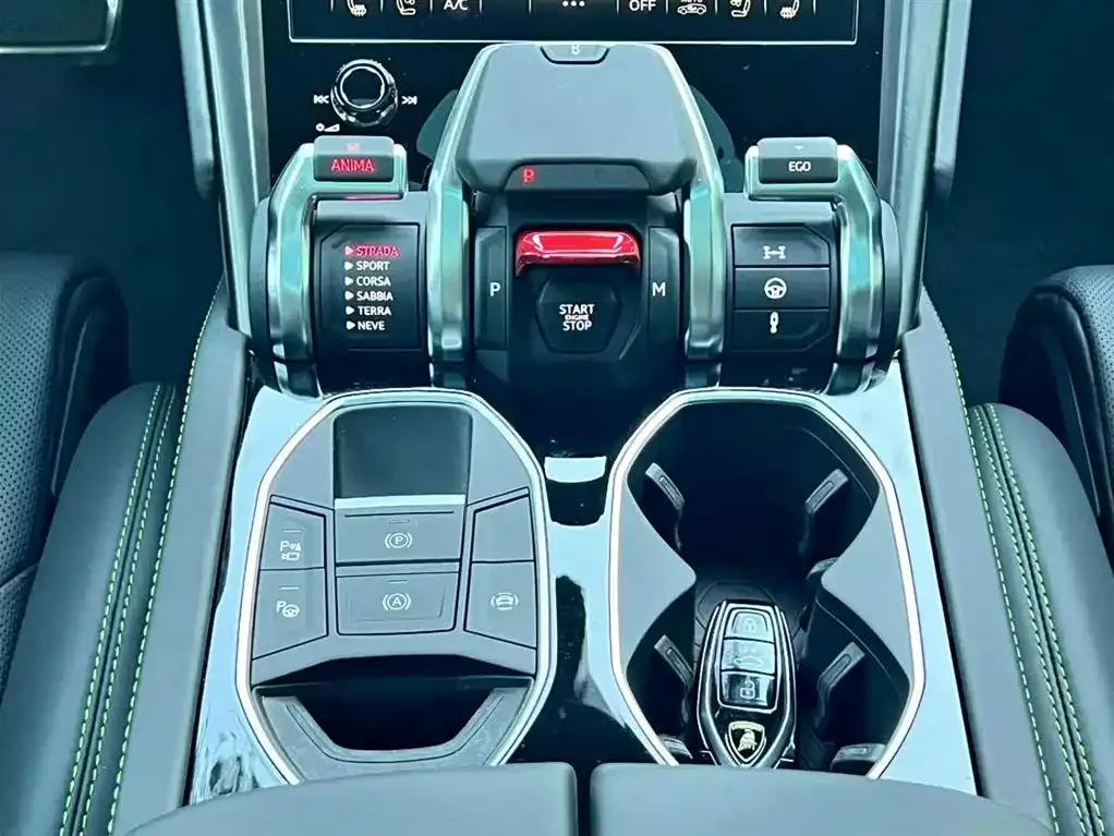 Lamborghini Urus 2022 из CN, фото 8
