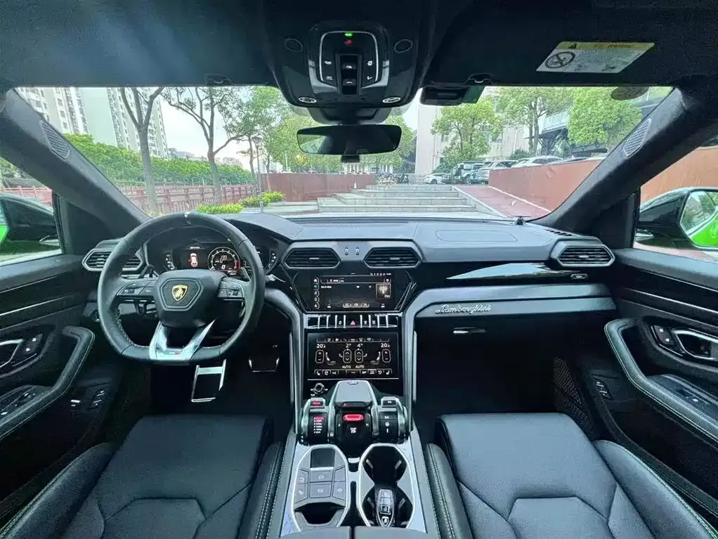 Lamborghini Urus 2022 из CN, фото 3