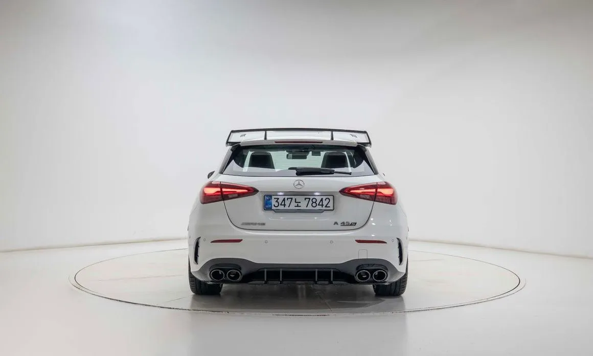 Mercedes-Benz A-Class — фото 8