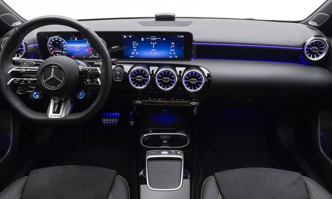 Mercedes-Benz A-Class — фото 10