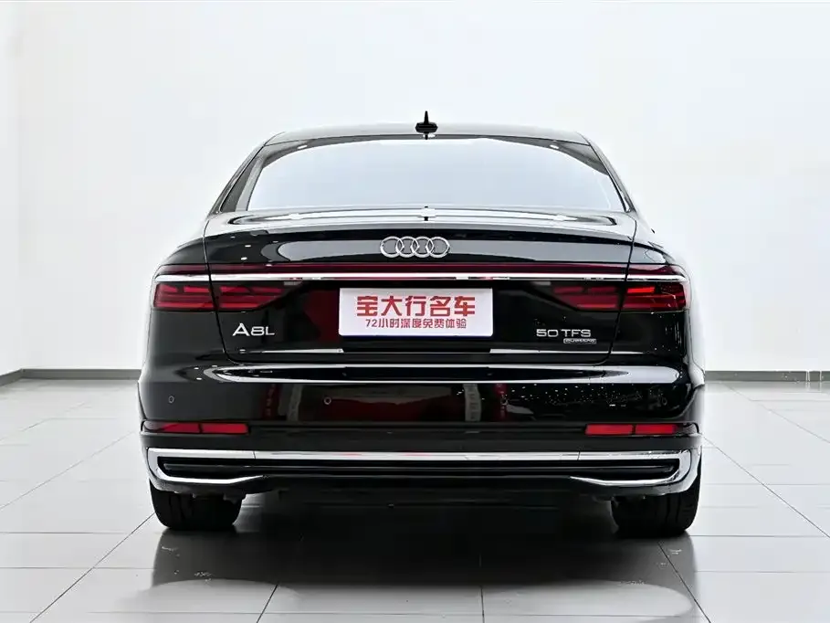 Audi A8 — фото 6