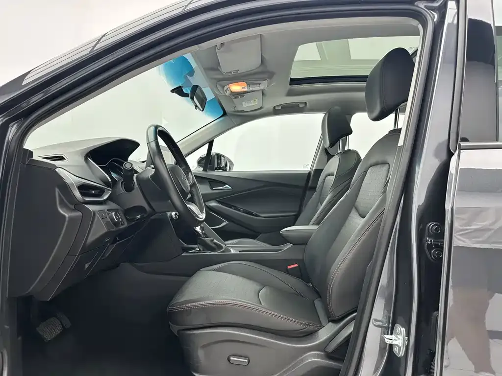 Chevrolet Volando 2023 из CN, фото 3