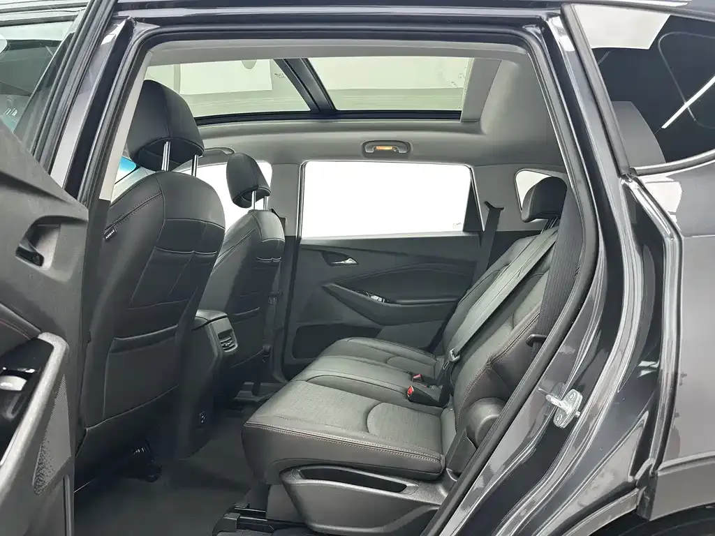 Chevrolet Volando 2023 из CN, фото 7