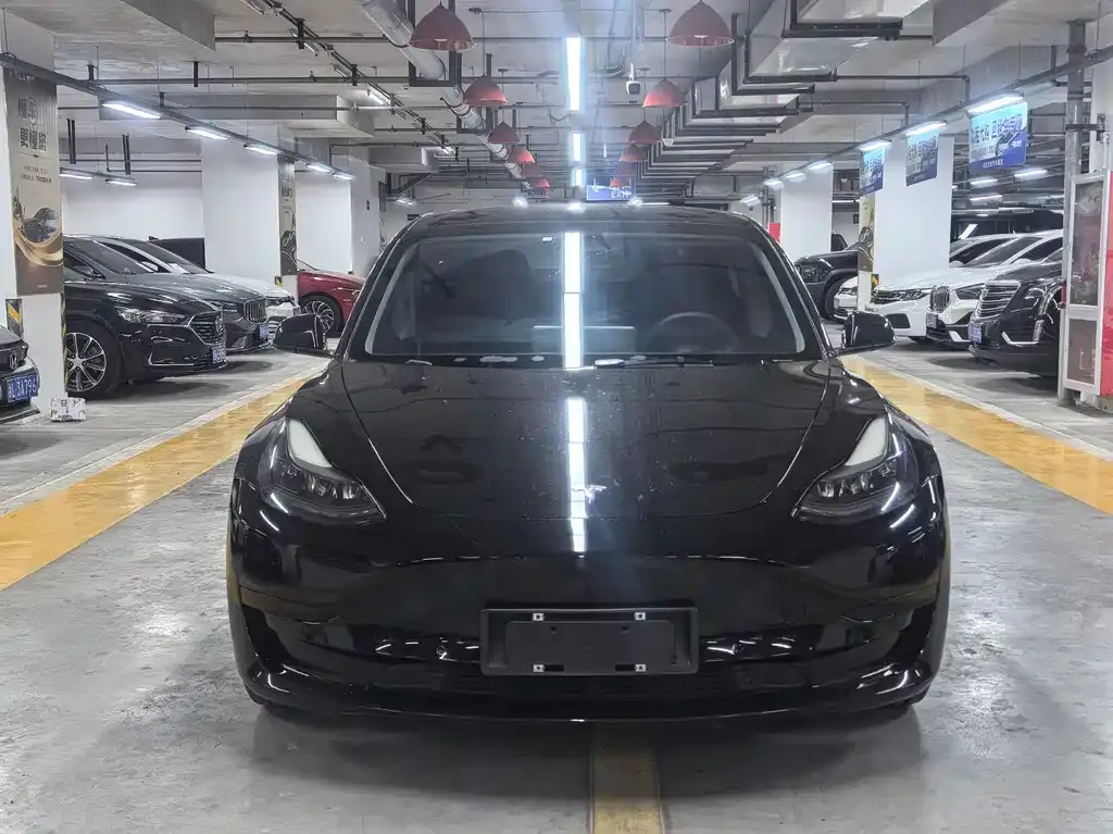 Tesla Model 3 — фото 7