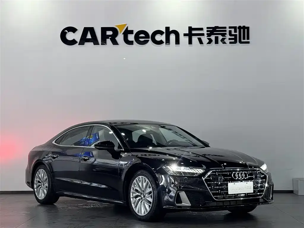 Audi A7L — фото 8