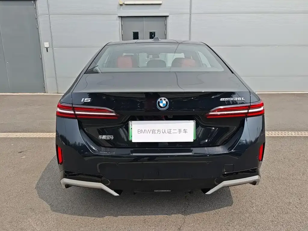 BMW i5 — фото 7