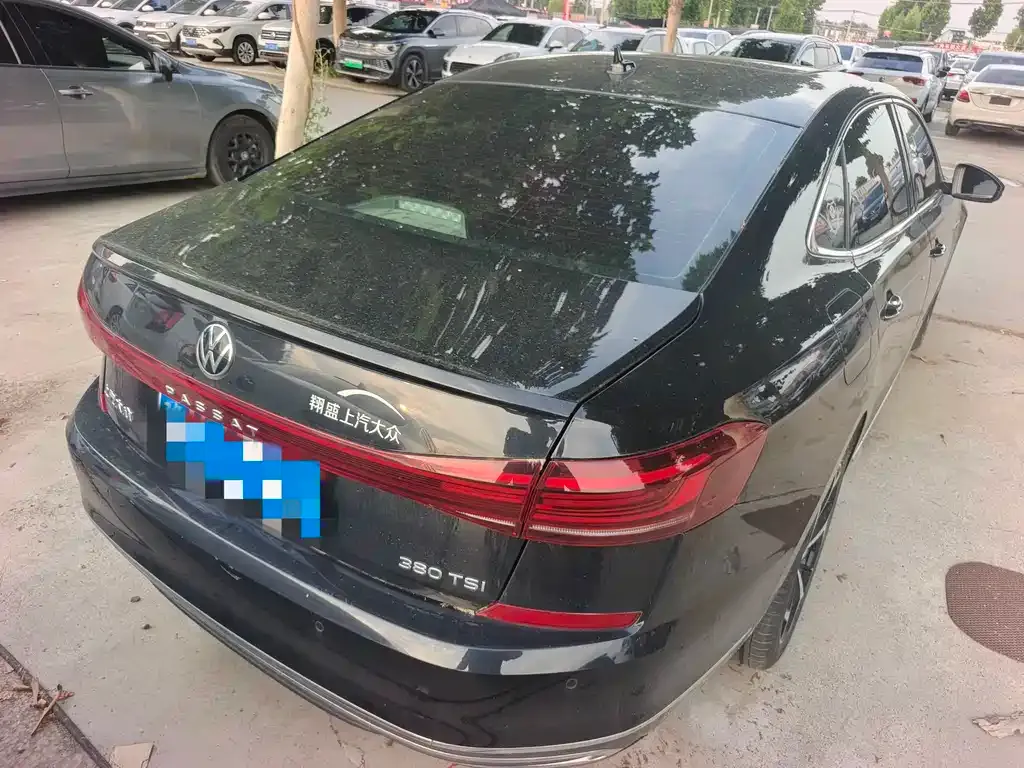 Volkswagen Passat — фото 7