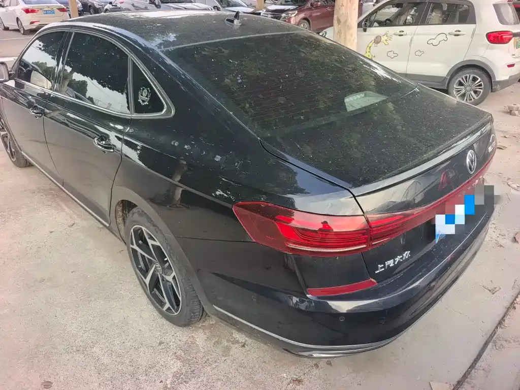 Volkswagen Passat — фото 8