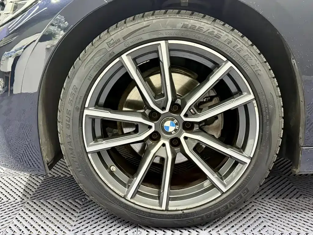 BMW 3 Series — фото 10