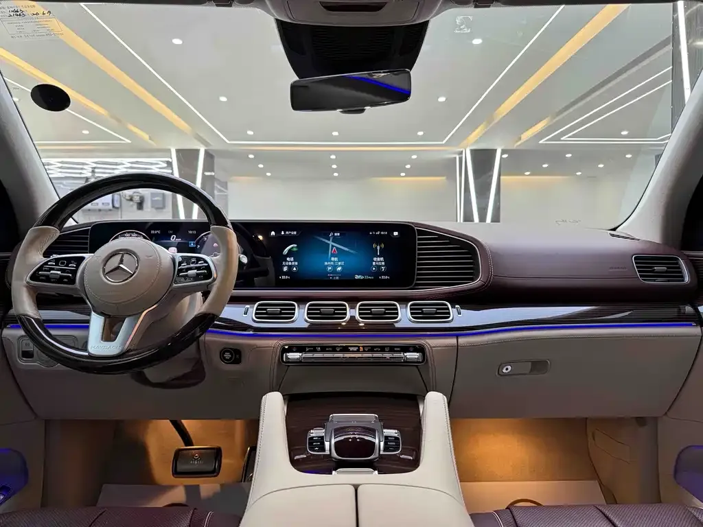 Mercedes-Benz GLS — фото 9