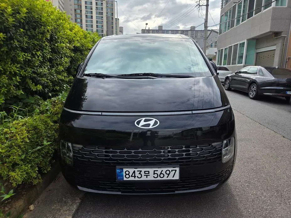 Hyundai Staria — фото 1