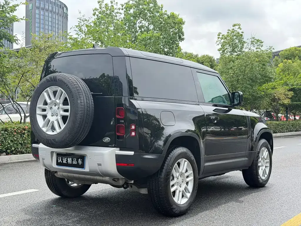 Land Rover Defender — фото 8