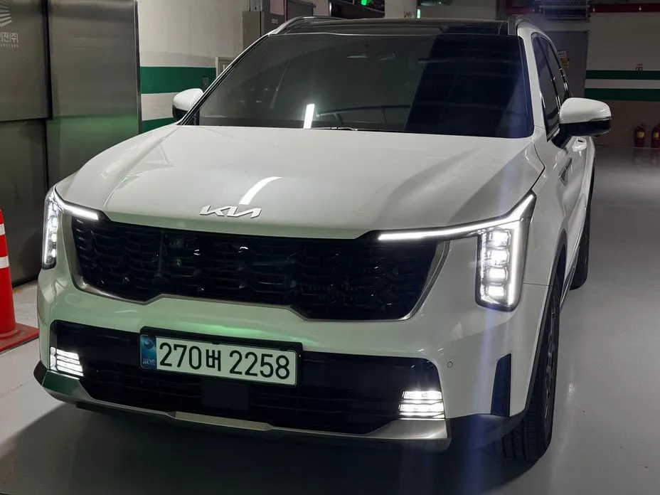 Kia Sorento — фото 1