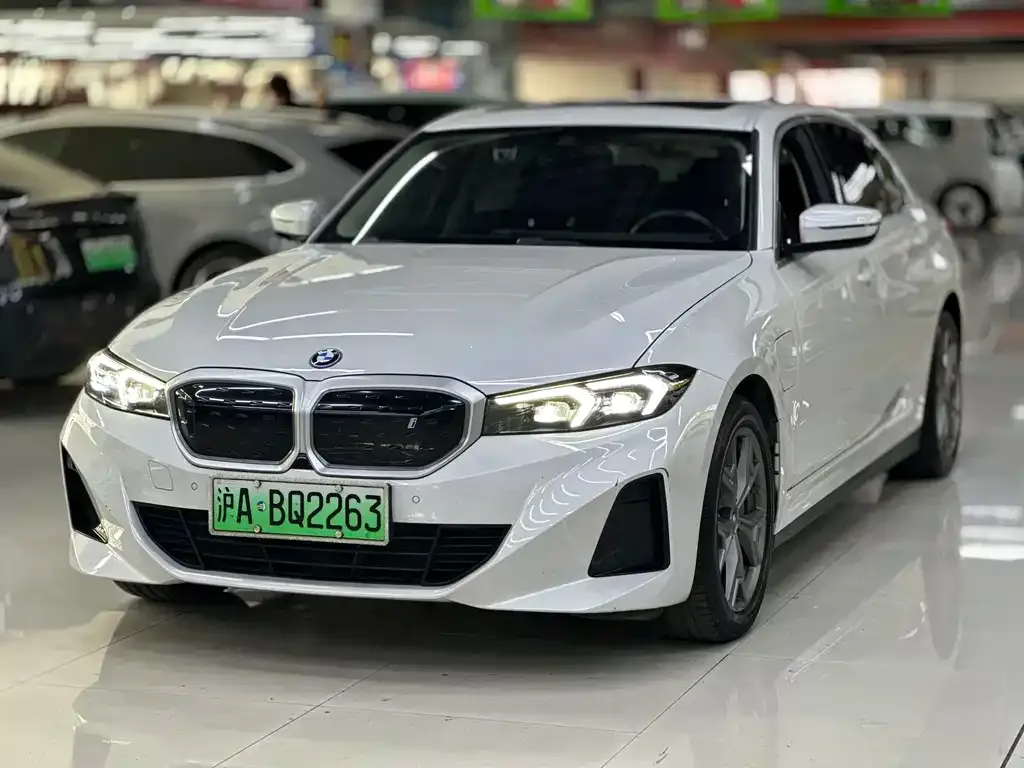 BMW i3 — фото 1