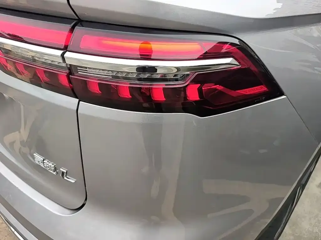 Geely Xingyue L — фото 2