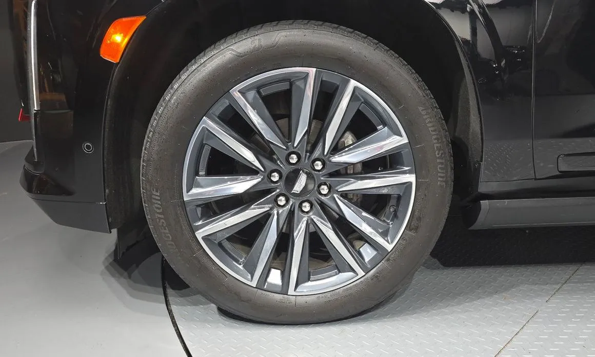 Cadillac Escalade 2023 из KR, фото 10