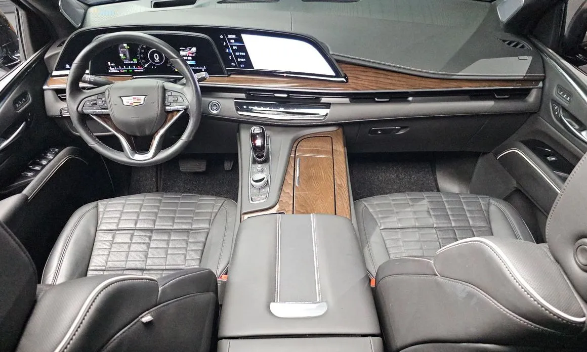 Cadillac Escalade 2023 из KR, фото 6