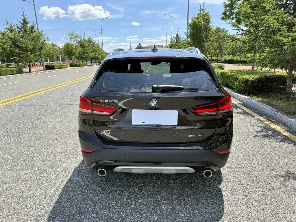 BMW X1 — фото 10