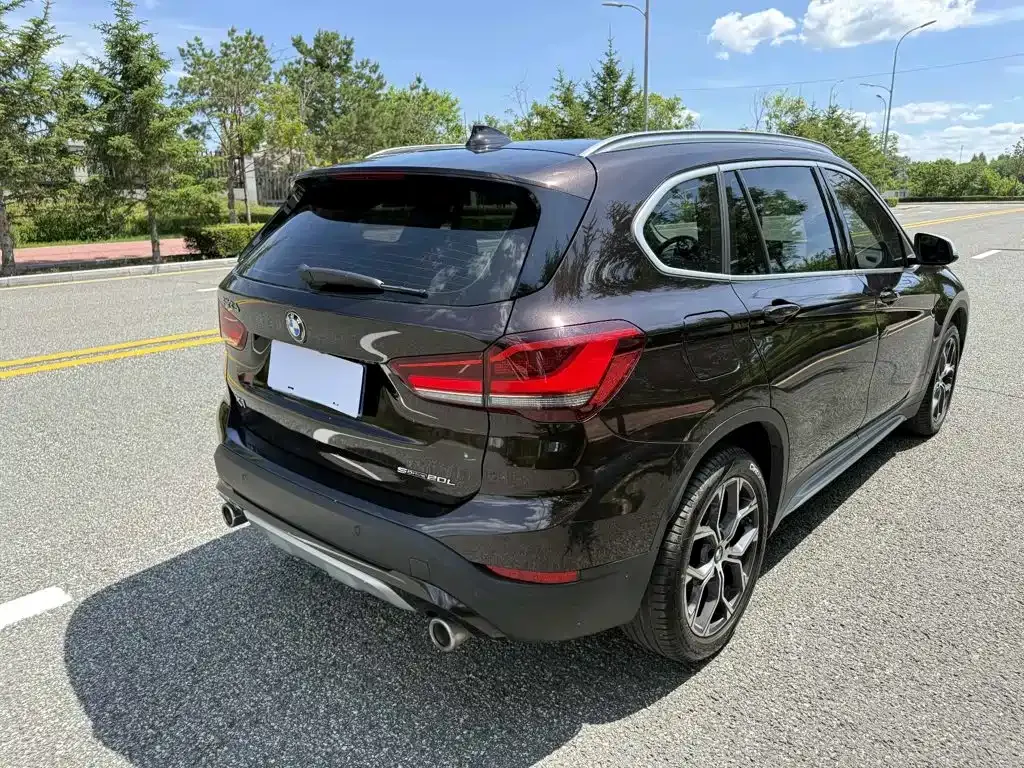 BMW X1 — фото 9
