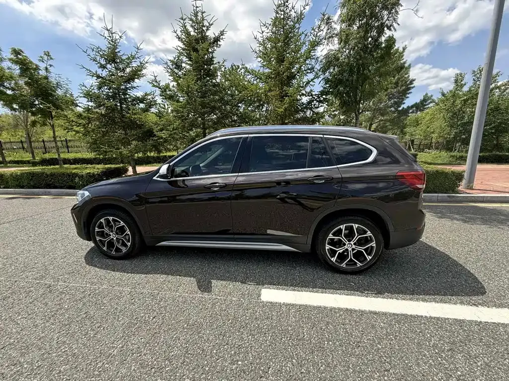 BMW X1 — фото 5