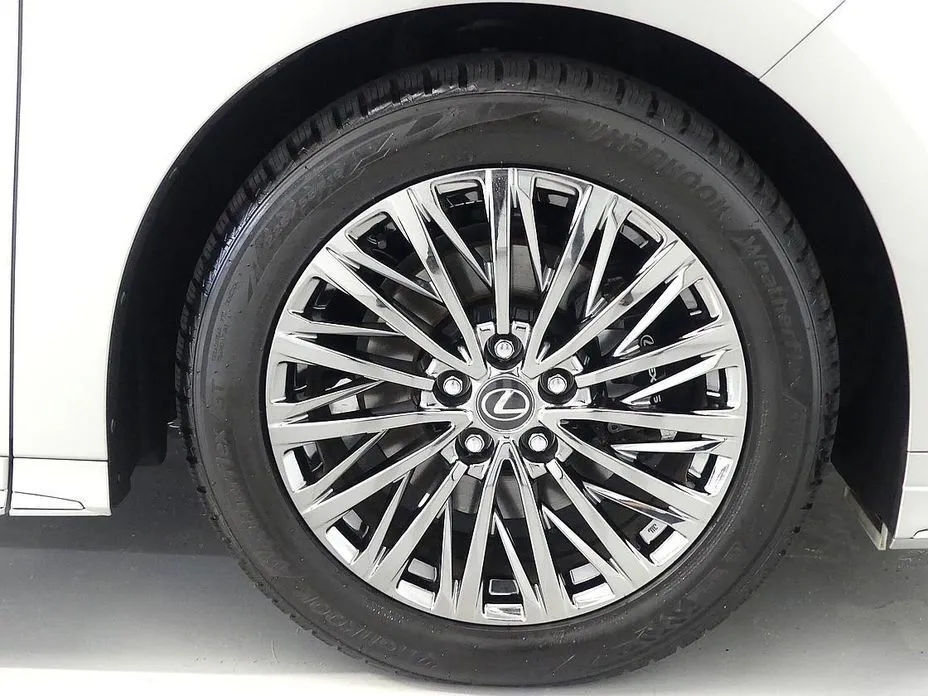 Lexus LM 2025 из KR, фото 5
