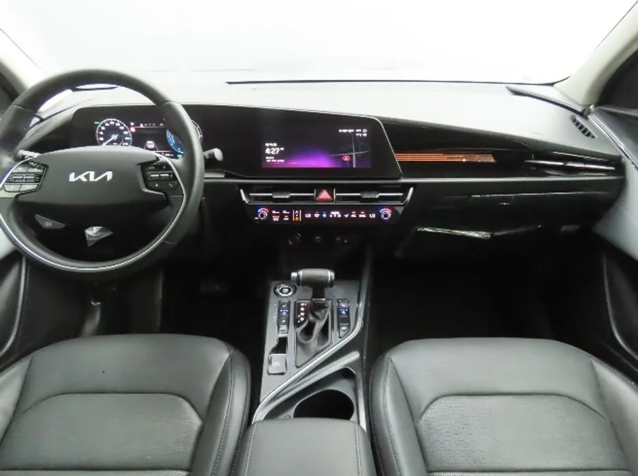 Kia Niro — фото 10