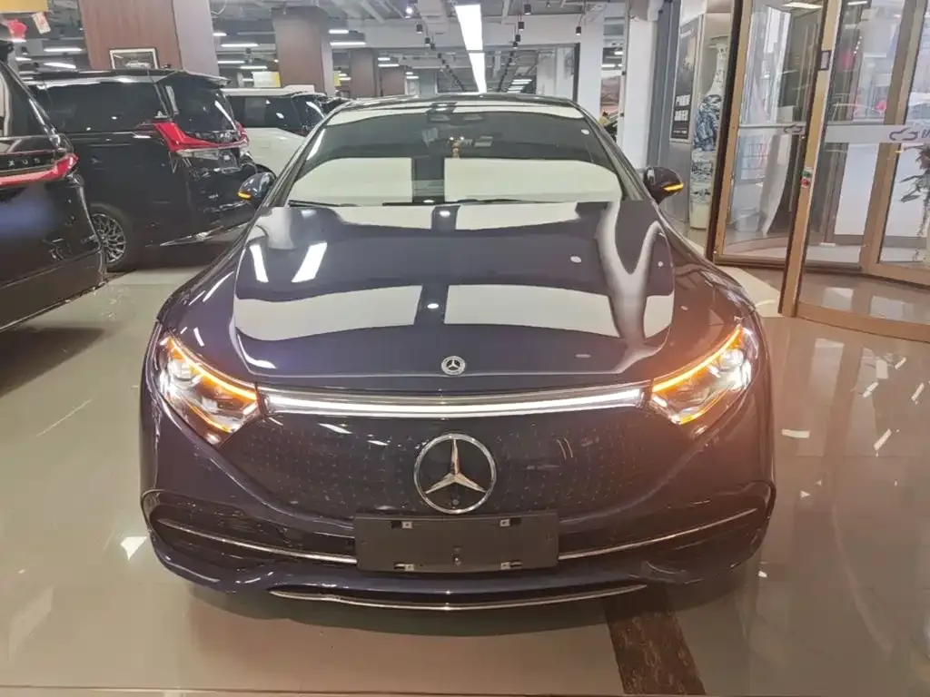 Mercedes-Benz EQS — фото 10