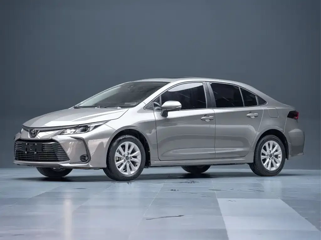 Toyota Corolla — фото 1