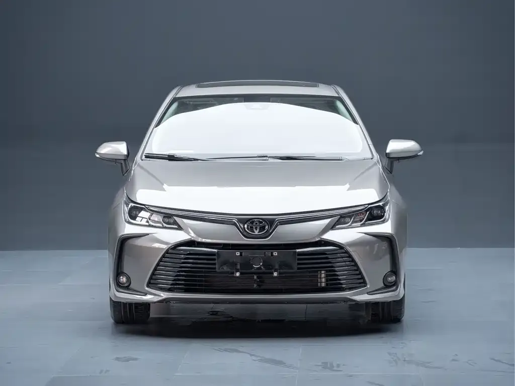 Toyota Corolla — фото 4