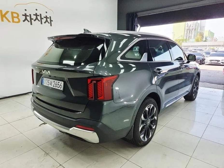Kia Sorento — фото 3