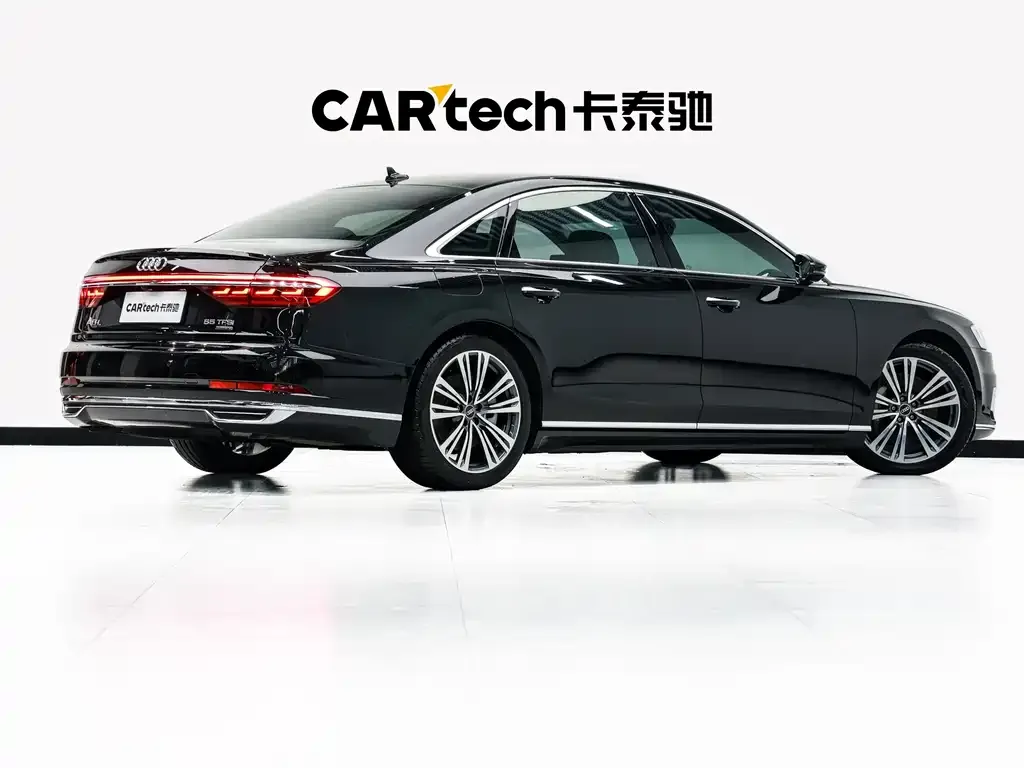 Audi A8 — фото 10