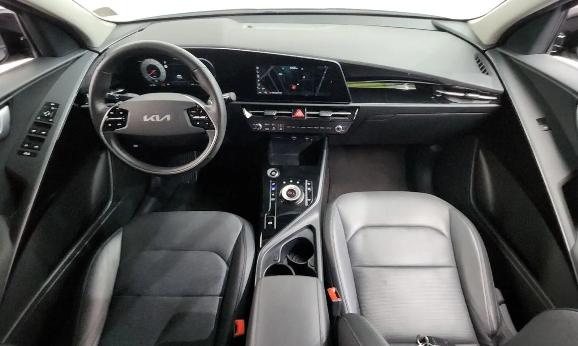 Kia Niro — фото 8